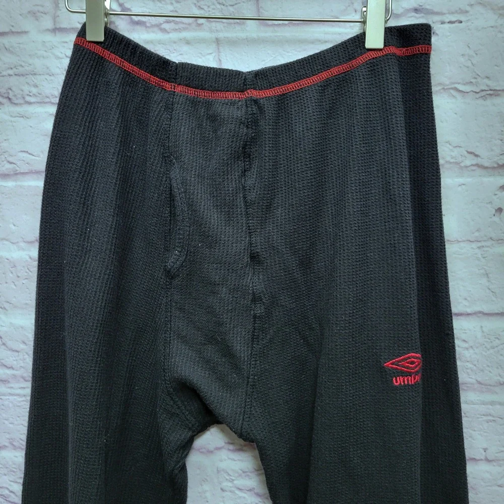 Umbro Thermal Long Underwear Pants Mens XL‎ Black Red Stitching Waffle Knit Warm
